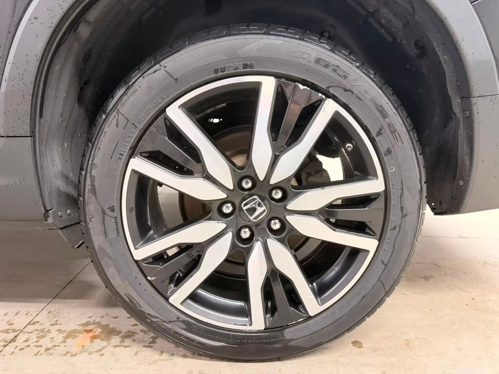 Used 2020 Honda Pilot Touring image 19