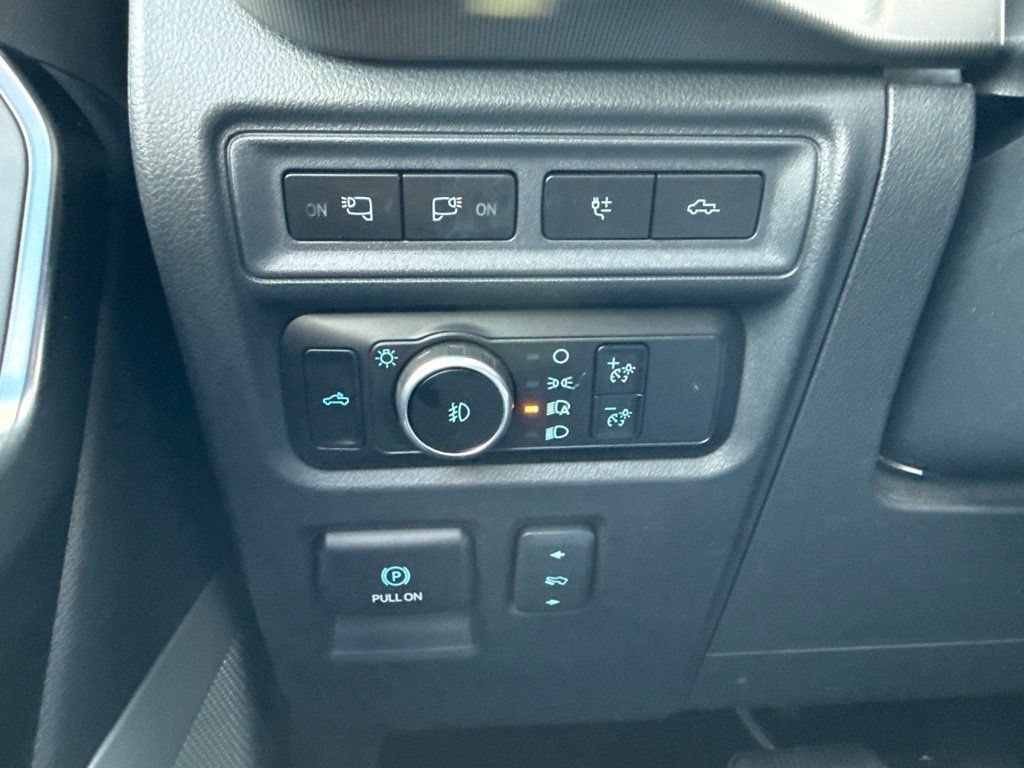 Used 2023 Ford F150 Platinum w/ Equipment Group 701A High AWD/4WD image 26