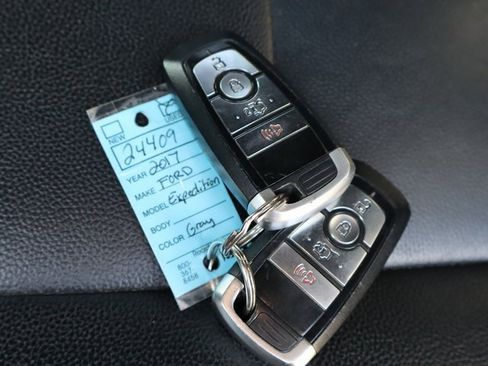 Used 2019 Ford Expedition Max XLT image 54