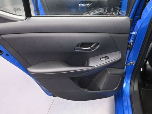 Used 2025 Nissan Sentra SV FWD image 20