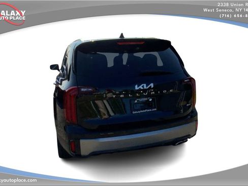 Used 2023 Kia Telluride S w/ S Sunroof Package AWD/4WD image 7