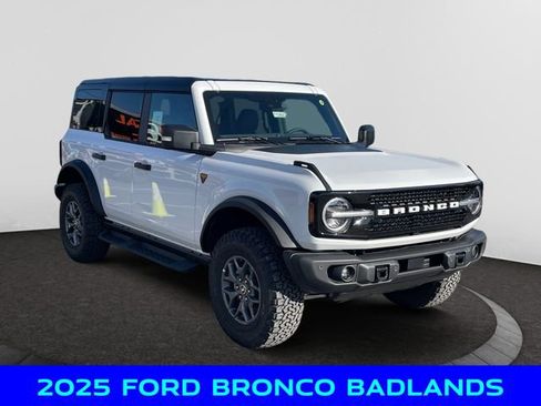 New 2025 Ford Bronco Badlands image 7