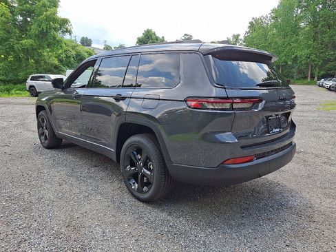 New 2025 Jeep Grand Cherokee L Altitude image 3