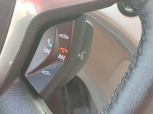 Used 2013 Ford C-MAX SEL FWD image 25