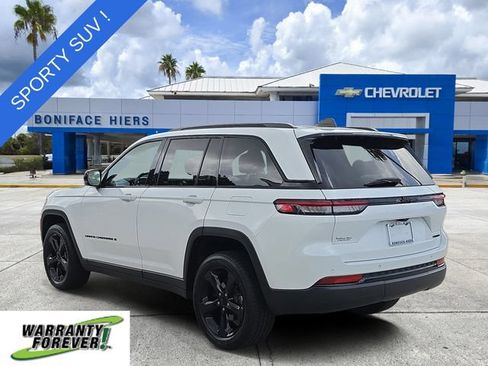 Used 2023 Jeep Grand Cherokee Limited w/ Black Appearance Package RWD image 3