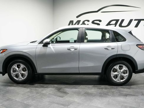 Used 2023 Honda HR-V LX image 3