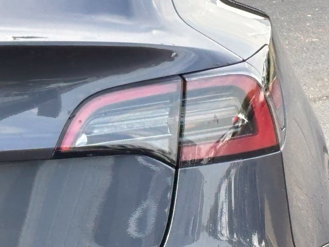 Used 2023 Tesla Model 3 Standard Range RWD image 11