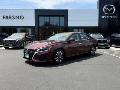 Used 2024 Nissan Altima 2.5 SV