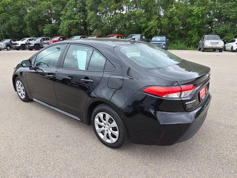 Used 2024 Toyota Corolla LE FWD image 6