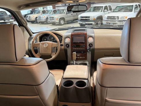 Used 2006 Lincoln Mark LT 4x4 image 18