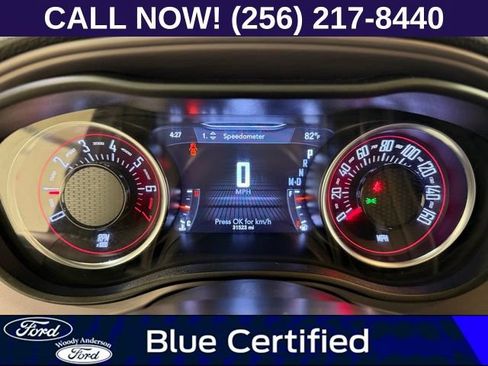 Used 2023 Dodge Challenger SXT RWD image 13