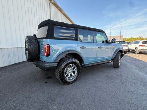 Used 2022 Ford Bronco Badlands image 8