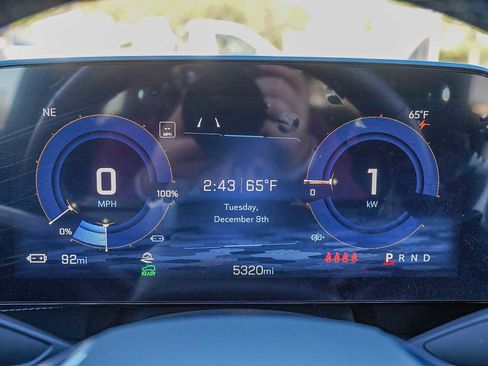 Used 2024 Chevrolet Blazer EV LT image 15