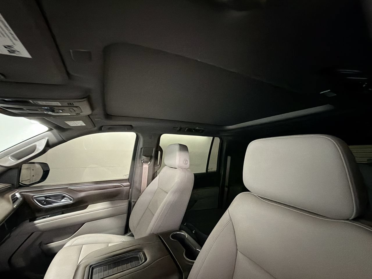 Certified 2024 Chevrolet Suburban Z71 w/ Luxury Package AWD/4WD image 19