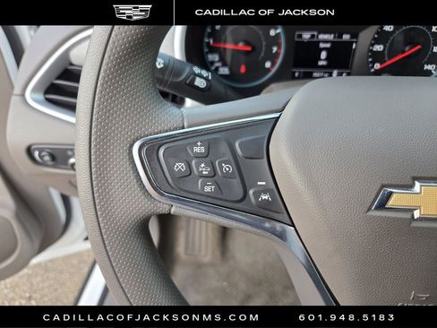 Used 2025 Chevrolet Malibu LT image 17