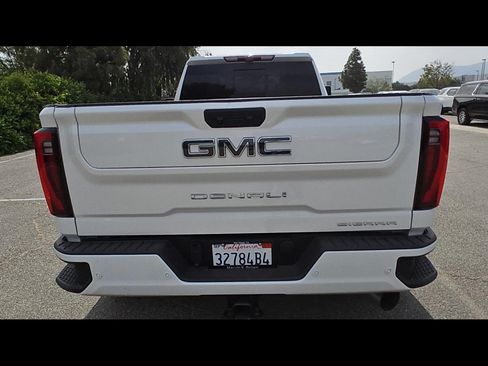Used 2024 GMC Sierra 3500 Denali Ultimate AWD/4WD image 18