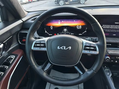 Used 2025 Kia Telluride SX Prestige AWD/4WD image 14