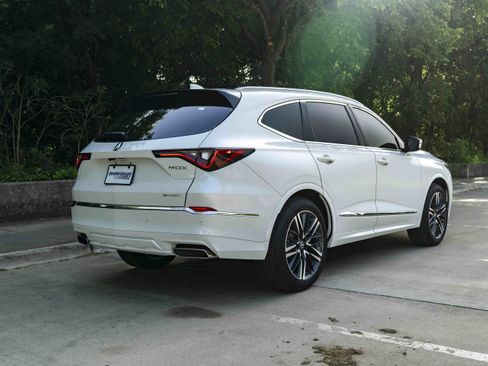 Used 2026 Acura MDX SH-AWD w/ Advance Package image 9