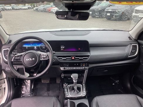 Certified 2024 Kia Seltos EX AWD/4WD image 17