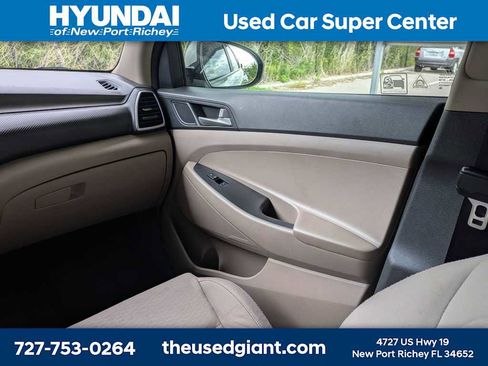 Used 2020 Hyundai Tucson SE FWD image 17