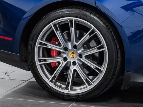 Used 2022 Porsche Taycan 4S image 51