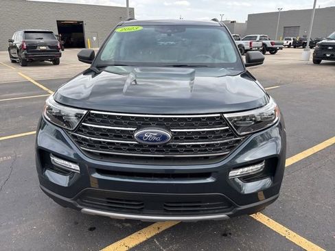 Used 2023 Ford Explorer XLT w/ Equipment Group 202A AWD/4WD image 21