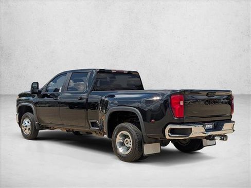 Used 2021 Chevrolet Silverado 3500 LT w/ Texas Edition image 7