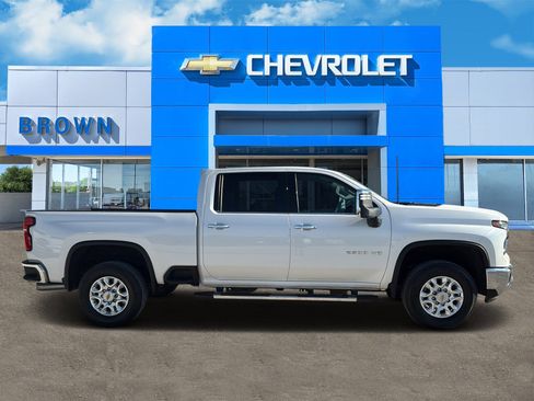 Used 2024 Chevrolet Silverado 2500 LTZ w/ LTZ Plus Package image 2