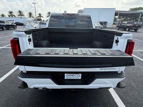 Used 2024 GMC Sierra 1500 Denali Ultimate AWD/4WD image 14