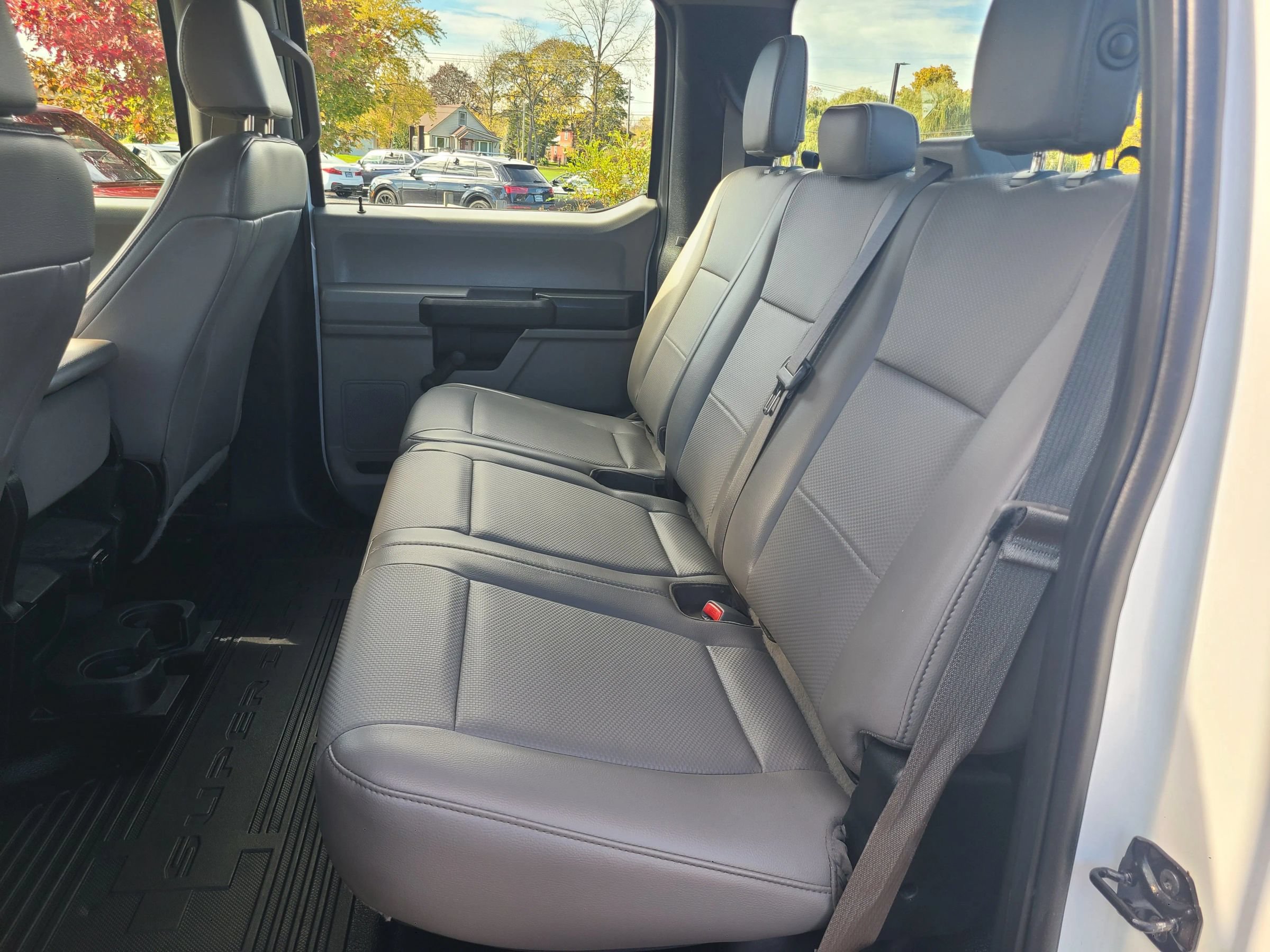 Used 2017 Ford F350 XL w/ Snow Plow/Camper Package AWD/4WD image 34