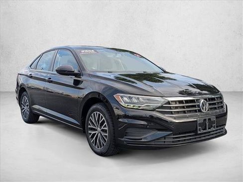 Used 2021 Volkswagen Jetta FWD image 3