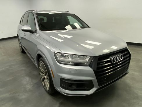 Used 2019 Audi Q7 3.0T Prestige w/ Prestige Package AWD/4WD image 32