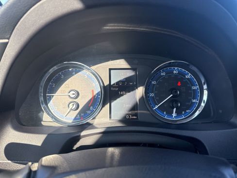 Used 2019 Toyota Corolla XSE image 27