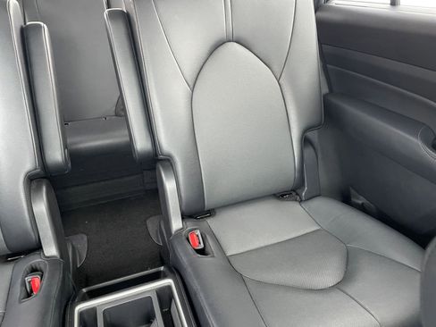 Used 2025 Toyota Grand Highlander FWD image 38