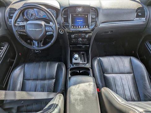 Used 2017 Chrysler 300 S image 18