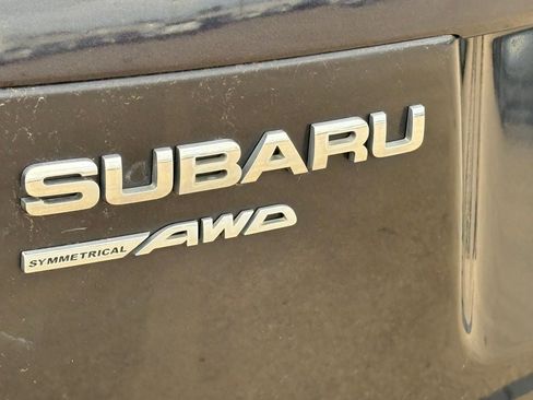 Used 2017 Subaru Forester 2.5i Premium AWD/4WD image 12