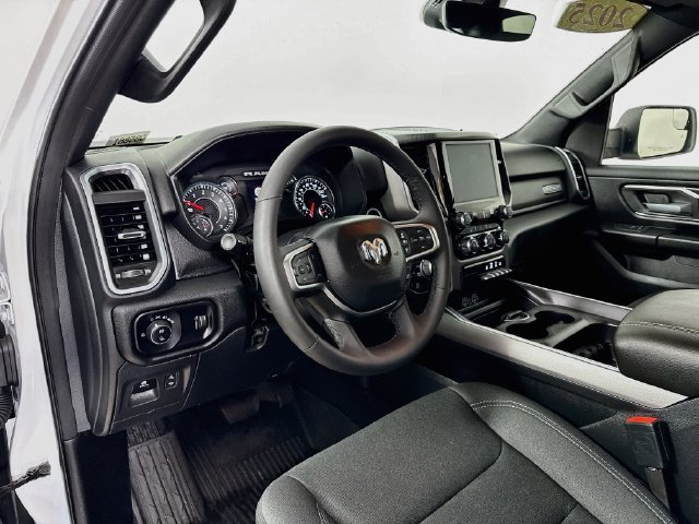 Used 2025 RAM 1500 Big Horn AWD/4WD image 9