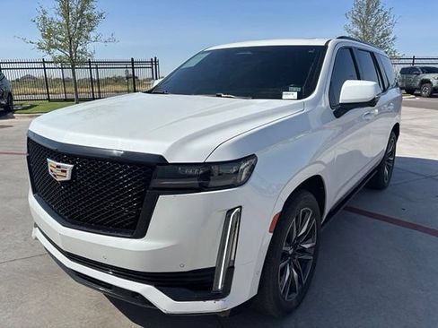 Used 2021 Cadillac Escalade Sport w/ Driver Assist Tech Package AWD/4WD image 1