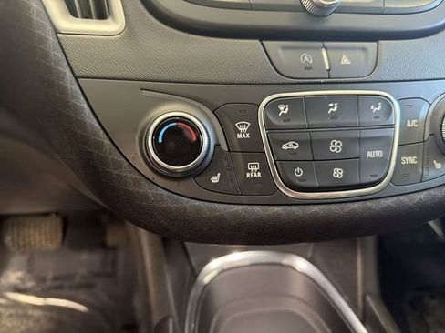 Used 2023 Chevrolet Malibu LT w/ Sport Edition image 29