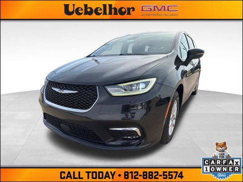 Used 2022 Chrysler Pacifica Touring-L FWD image 15