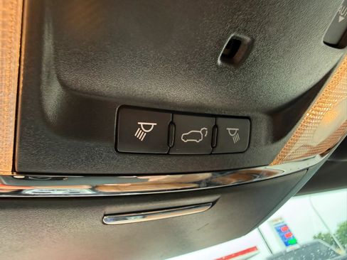 Used 2020 Jeep Grand Cherokee Overland AWD/4WD image 30