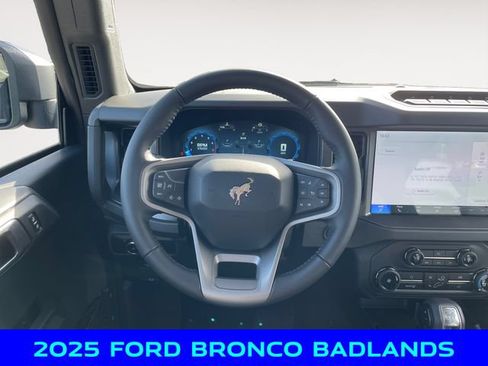 New 2025 Ford Bronco Badlands w/ Black Appearance Package AWD/4WD image 12