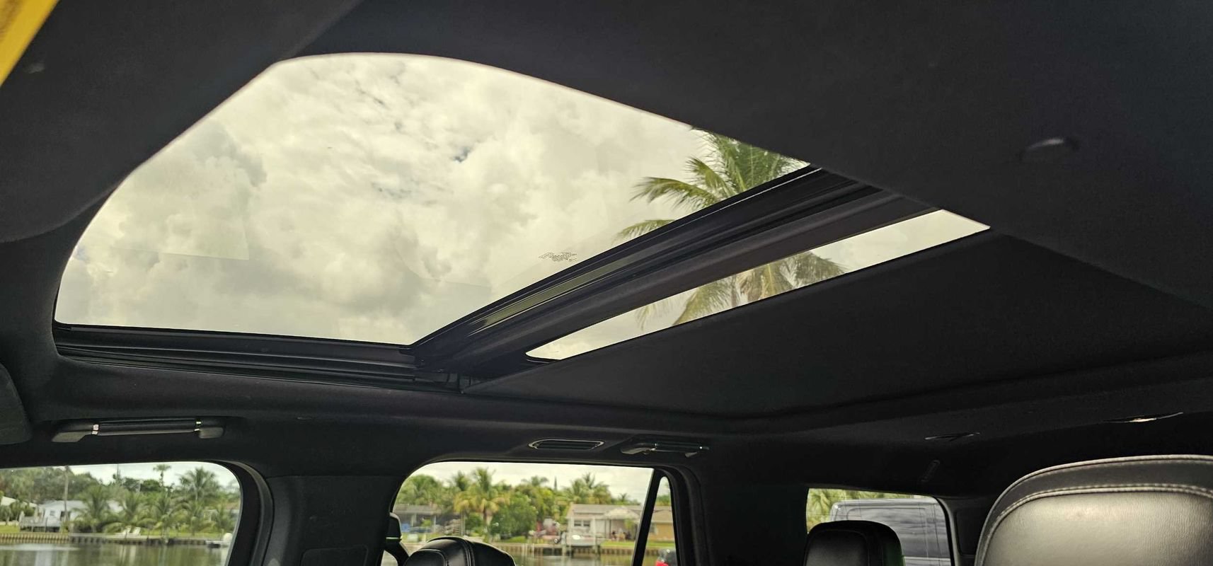Used 2019 Lincoln Navigator Reserve AWD/4WD image 22