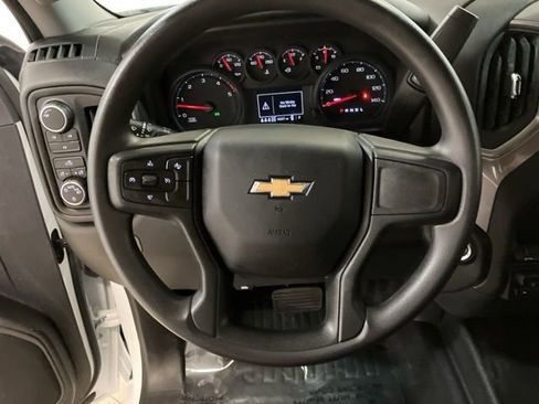 Used 2025 Chevrolet Silverado 3500 W/T image 12