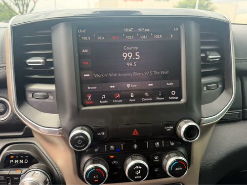 Used 2019 RAM 1500 Laramie w/ Sport Appearance Package AWD/4WD image 24