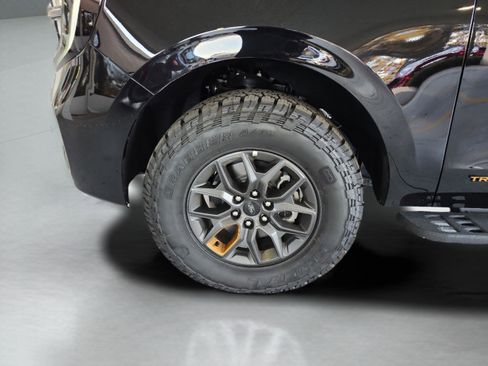 New 2025 Ford Expedition Tremor AWD/4WD image 9
