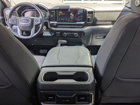 Used 2024 GMC Sierra 1500 Elevation w/ Preferred Package AWD/4WD image 31