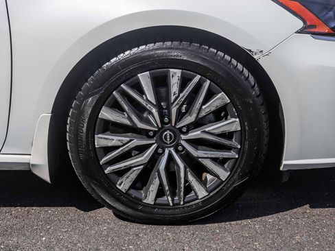 Used 2023 Nissan Altima 2.5 SV image 6