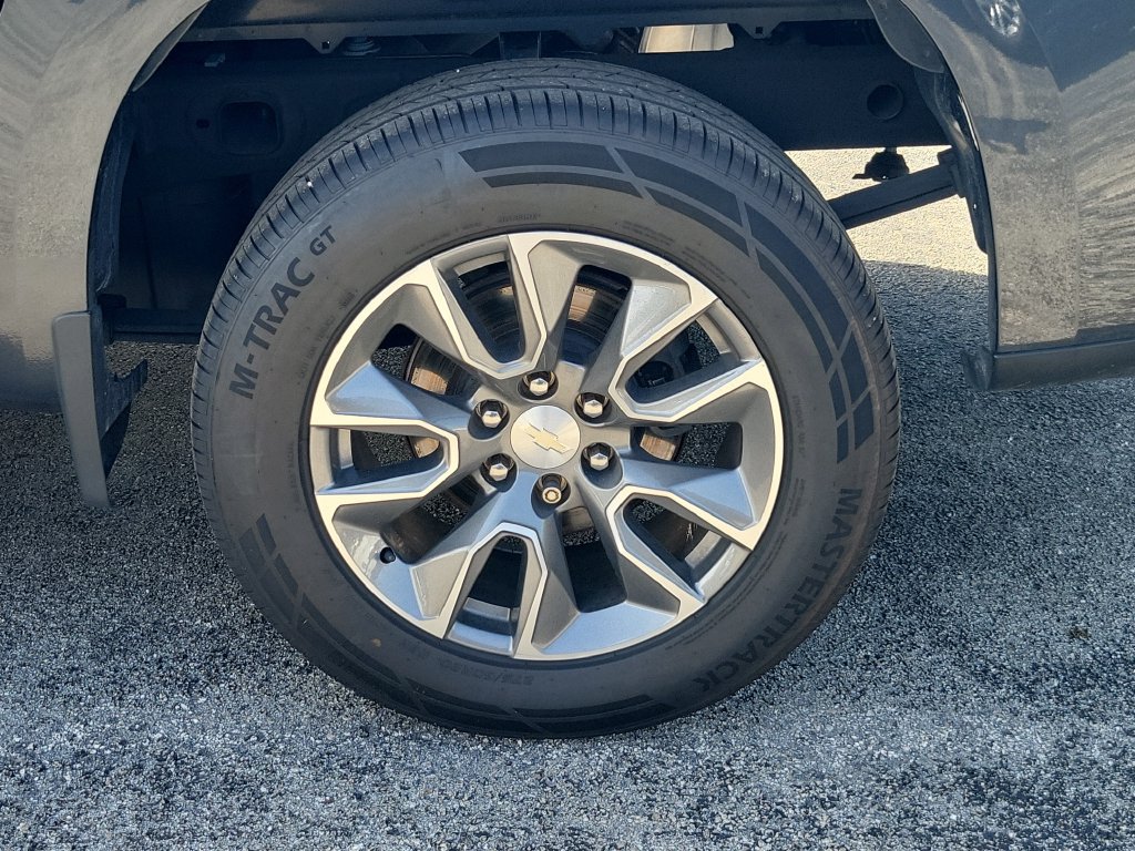 Used 2022 Chevrolet Silverado 1500 LT AWD/4WD image 13