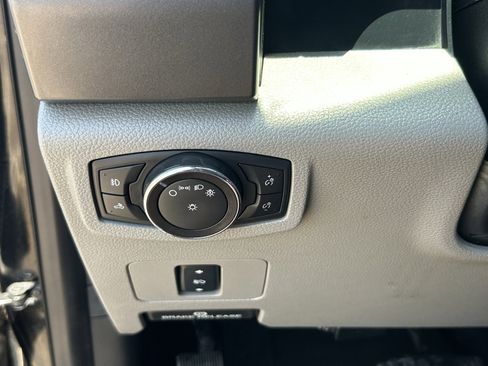 Used 2017 Ford F350 XLT w/ XLT Value Package AWD/4WD image 32